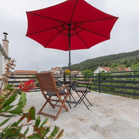 Apartment Marinsko Veli Iž Екстериор снимка